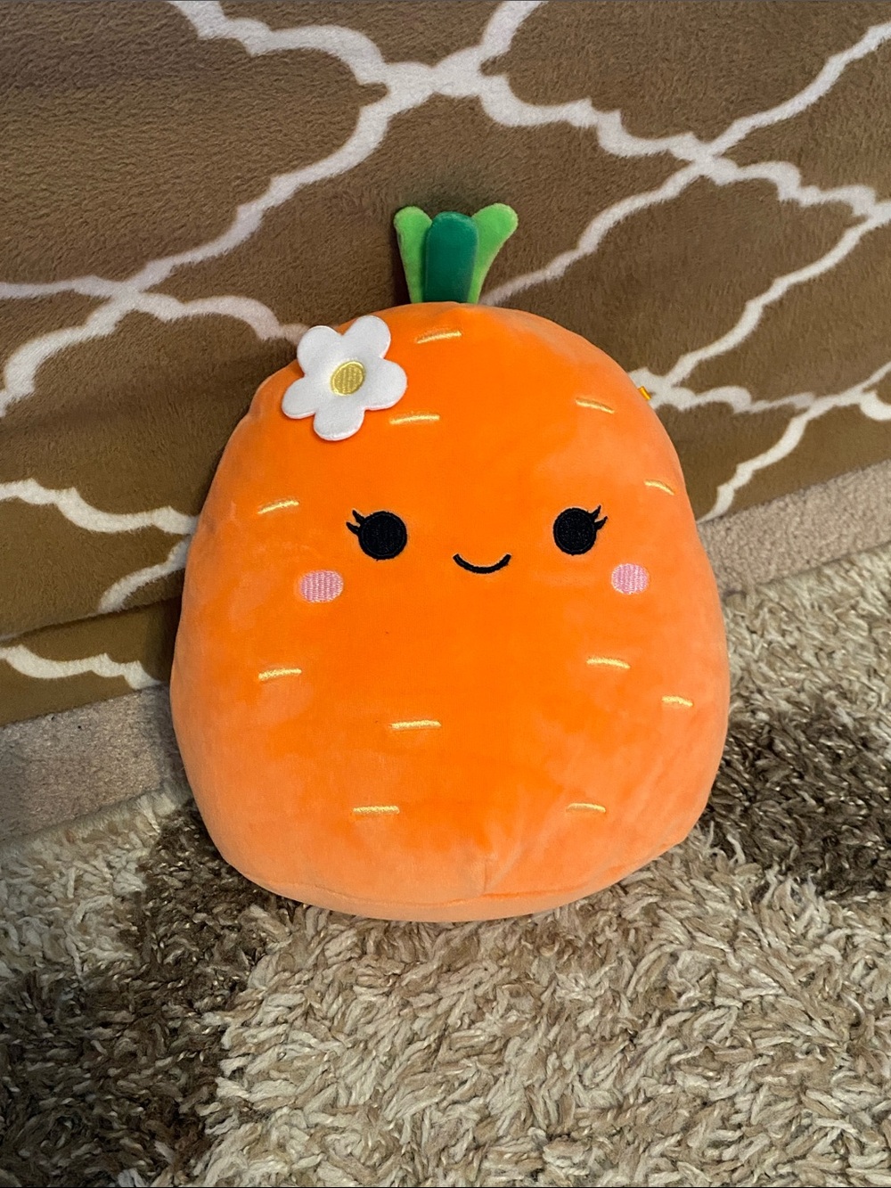 Squishmallows Orange Carrot Plush with Green Top and Daisy